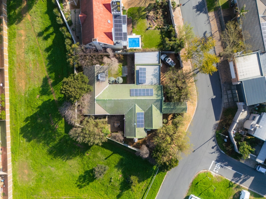 5 Bedroom Property for Sale in Vredekloof Heights Western Cape